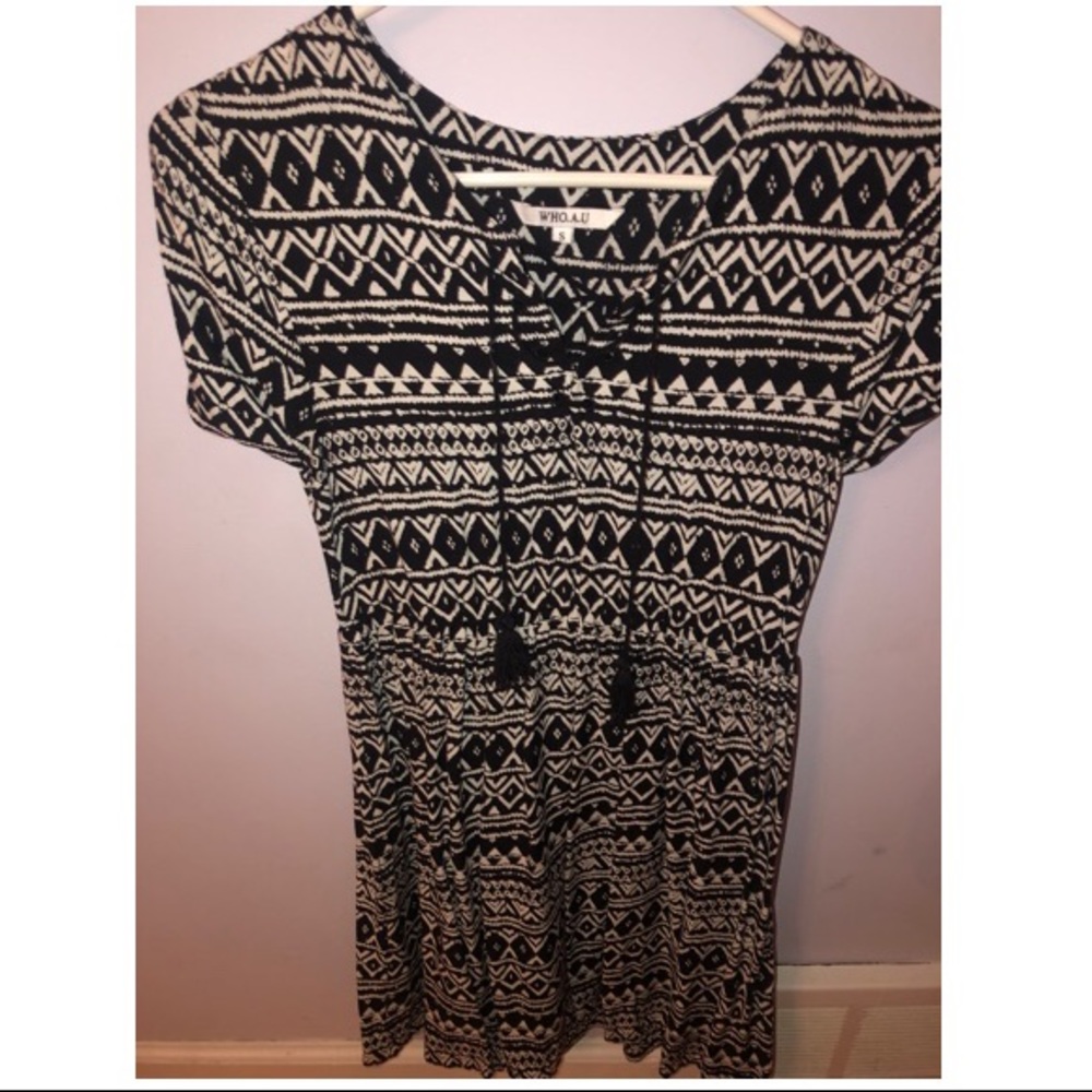 WHO. AU Dress